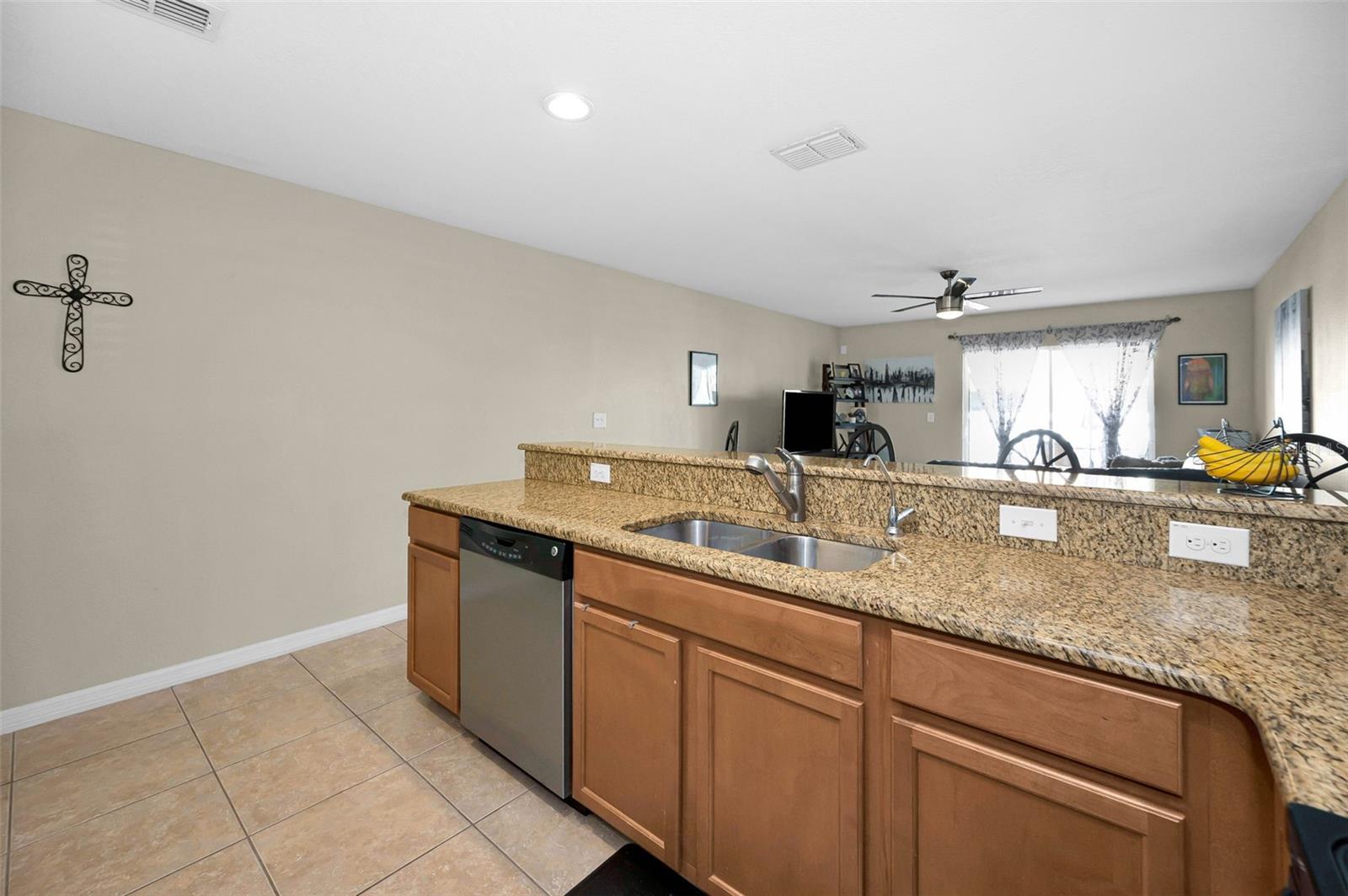 THOUSAND OAKS EAST PH V - Residential