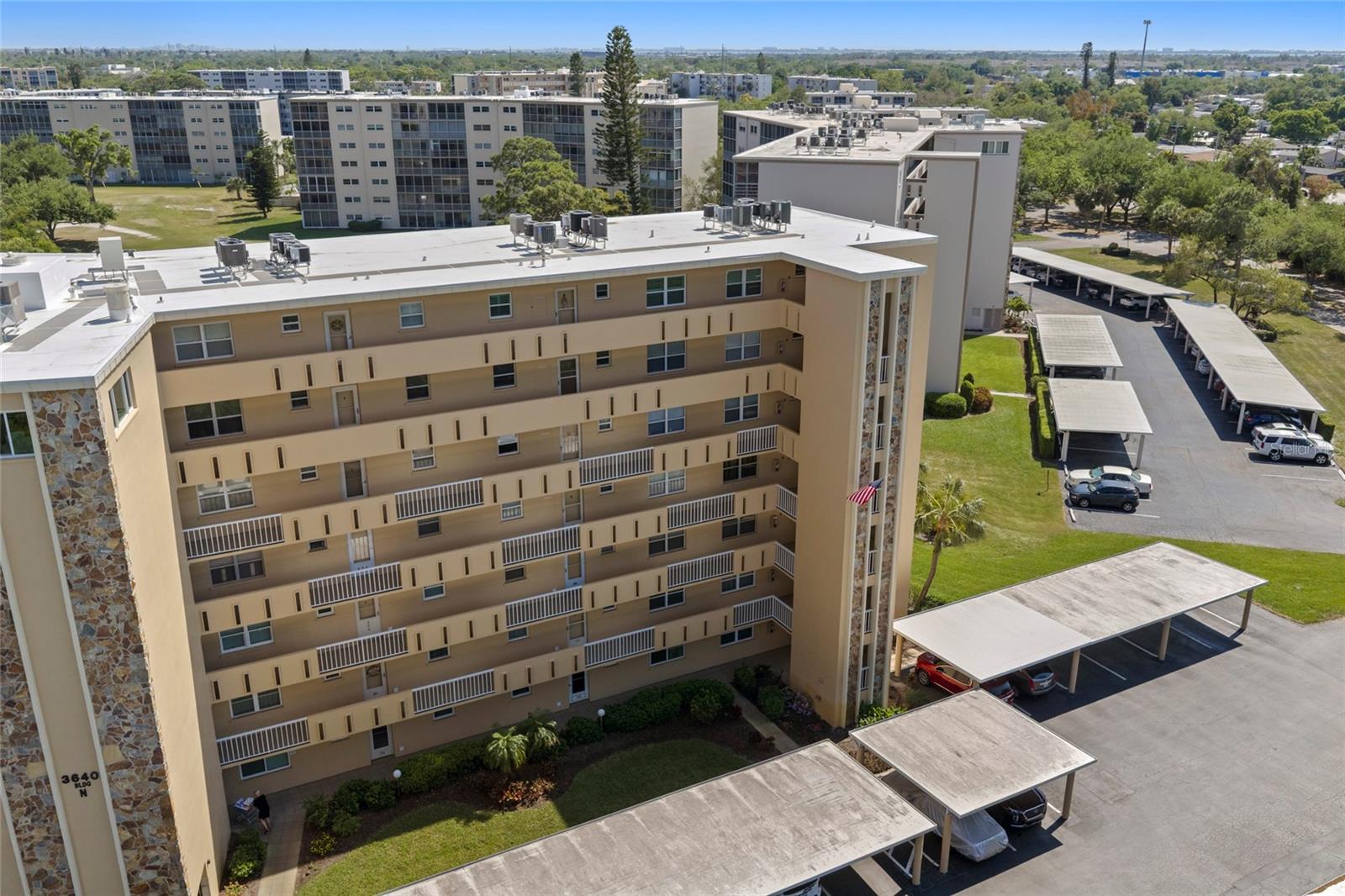 IRONWOOD FOURTEENTH - Residential