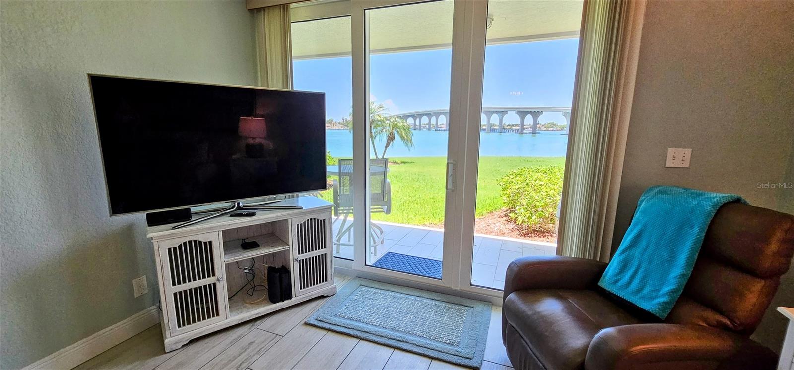 BAHIA VISTA - Residential