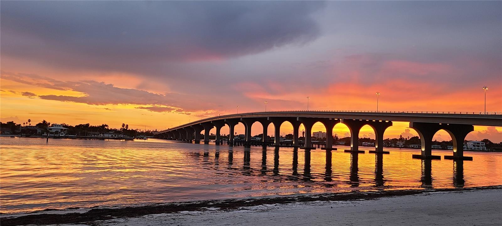 BAHIA VISTA - Residential