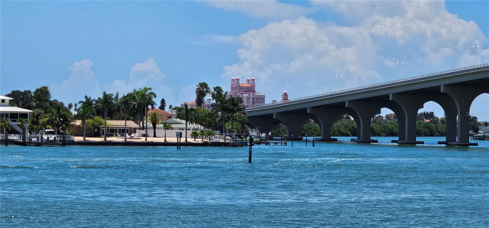 BAHIA VISTA - Residential