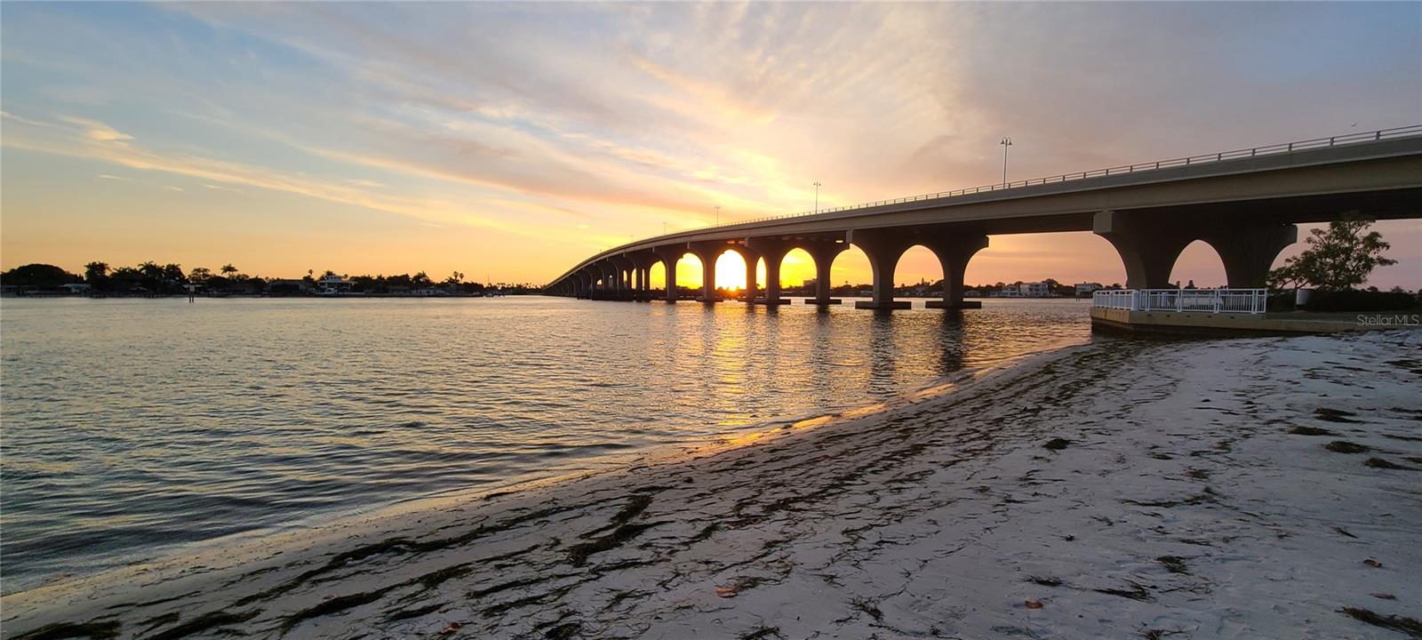 BAHIA VISTA - Residential