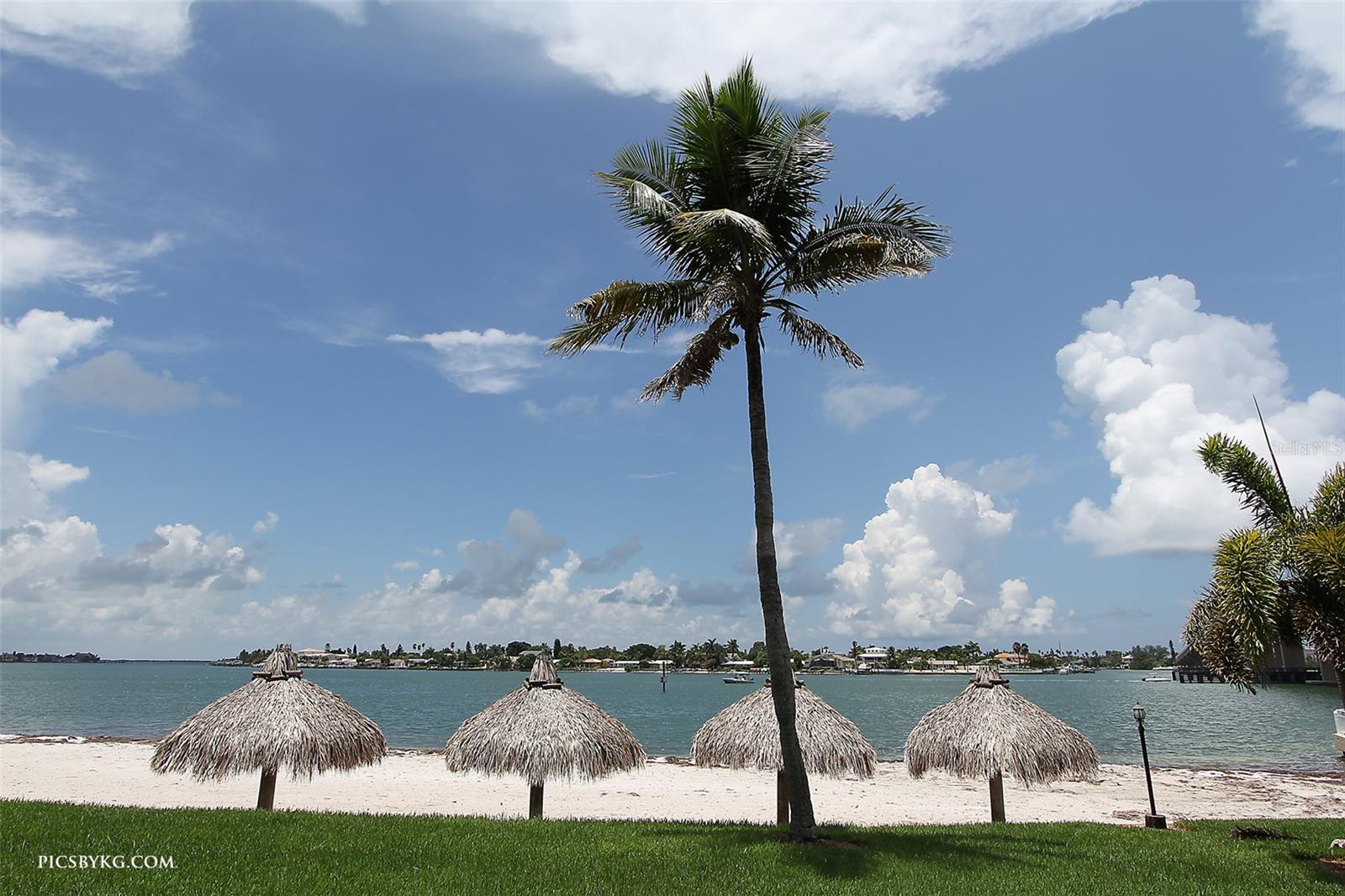 BAHIA VISTA - Residential