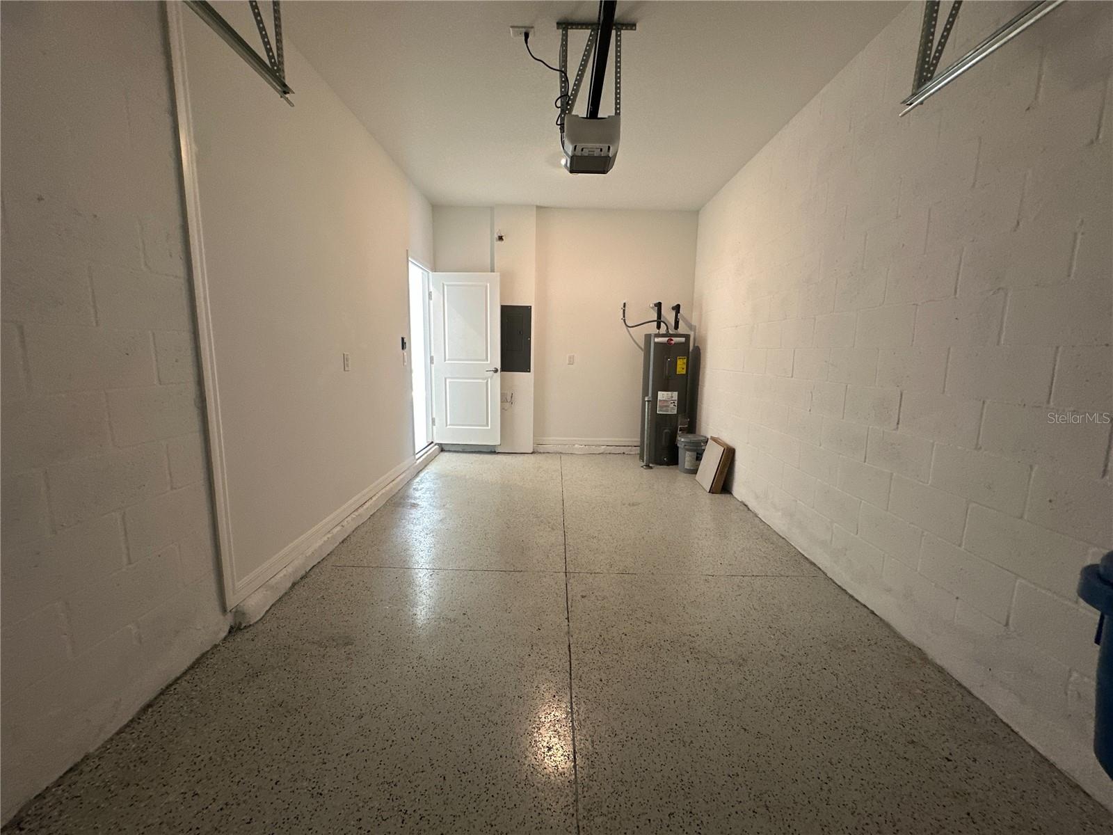 RIVER LNDG PH 2E-2F-3E - Residential Lease