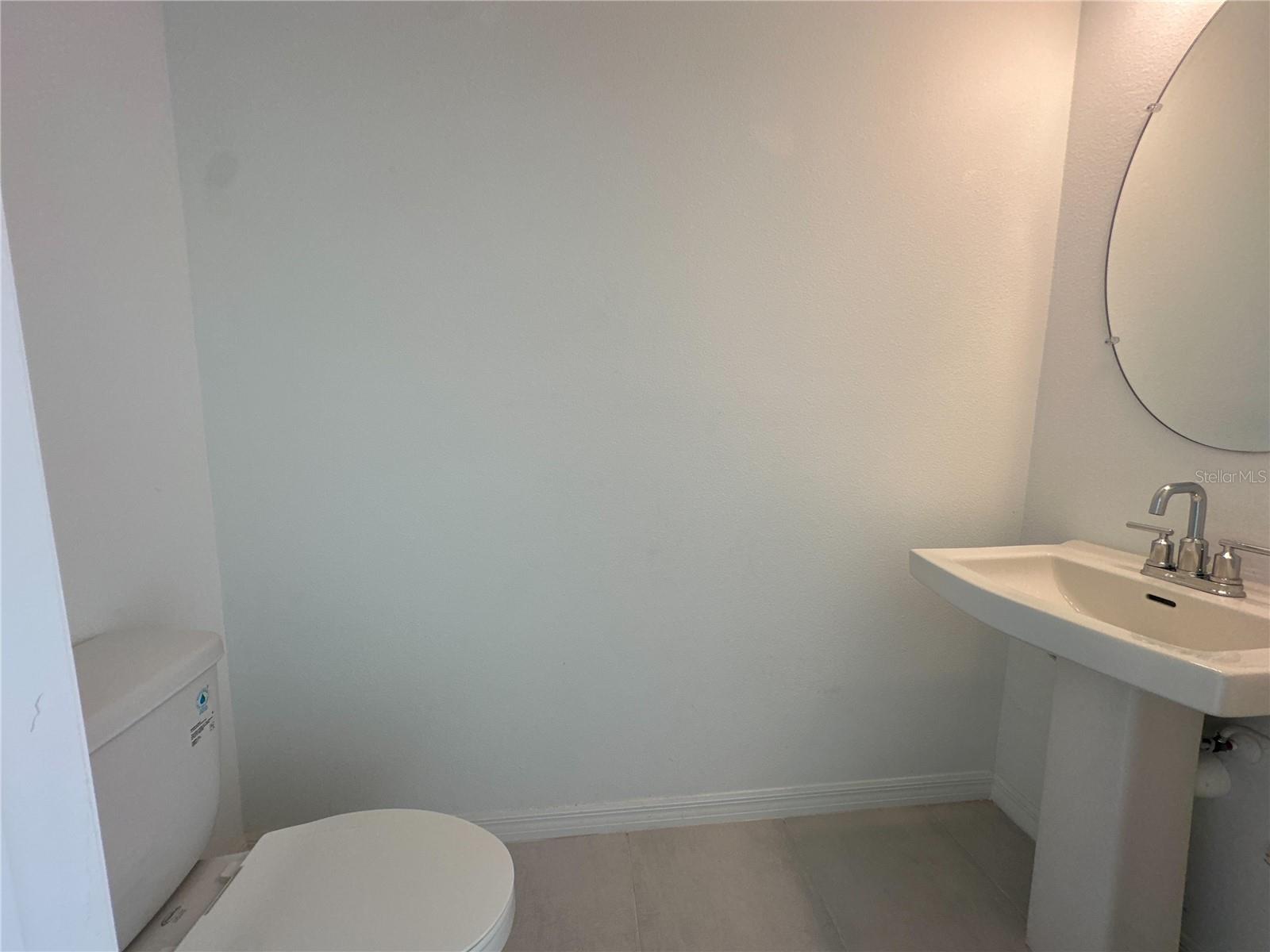 RIVER LNDG PH 2E-2F-3E - Residential Lease