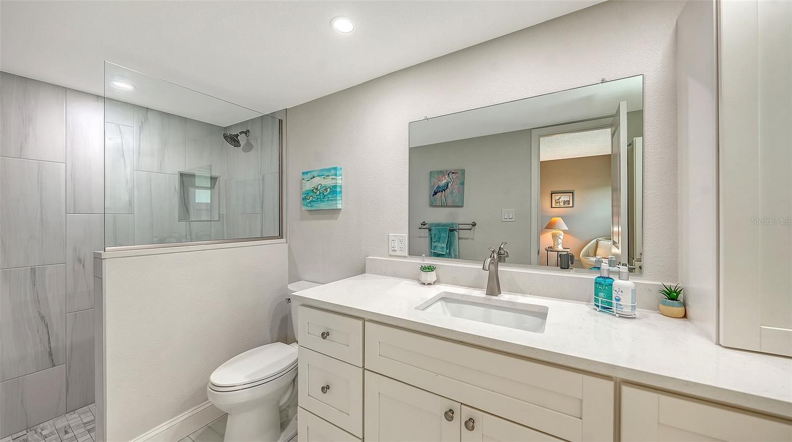 LONGBOAT HARBOUR - Residential