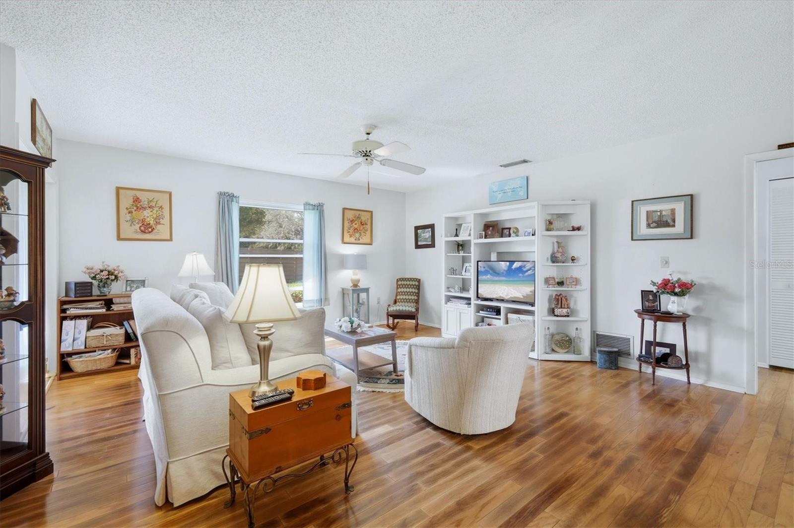 OAKHURST PH II - Residential