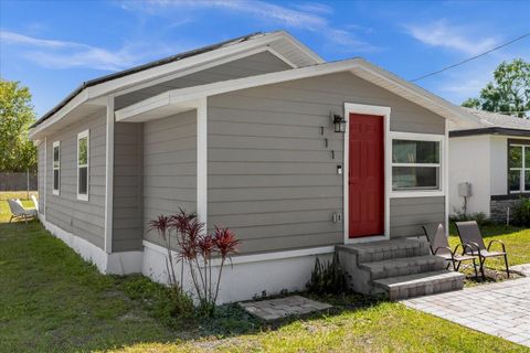 A home in DAVENPORT