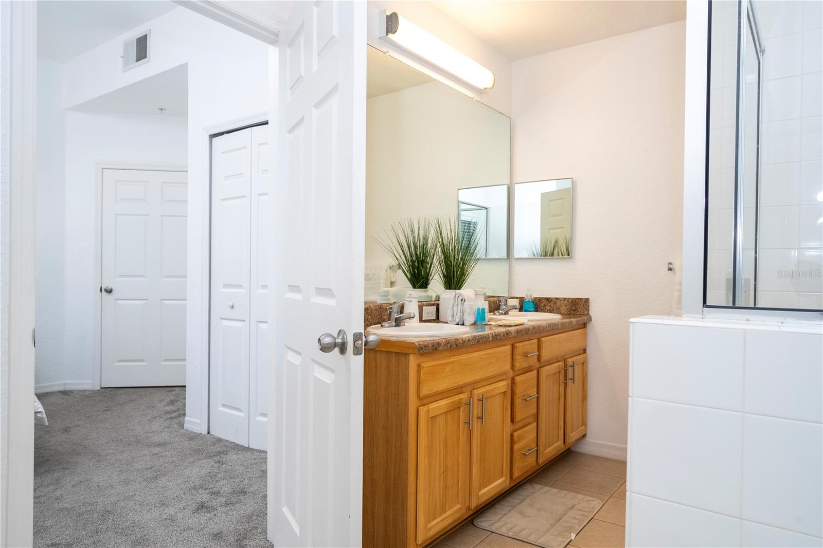 CARIBE COVE CONDO PH 4 - Residential