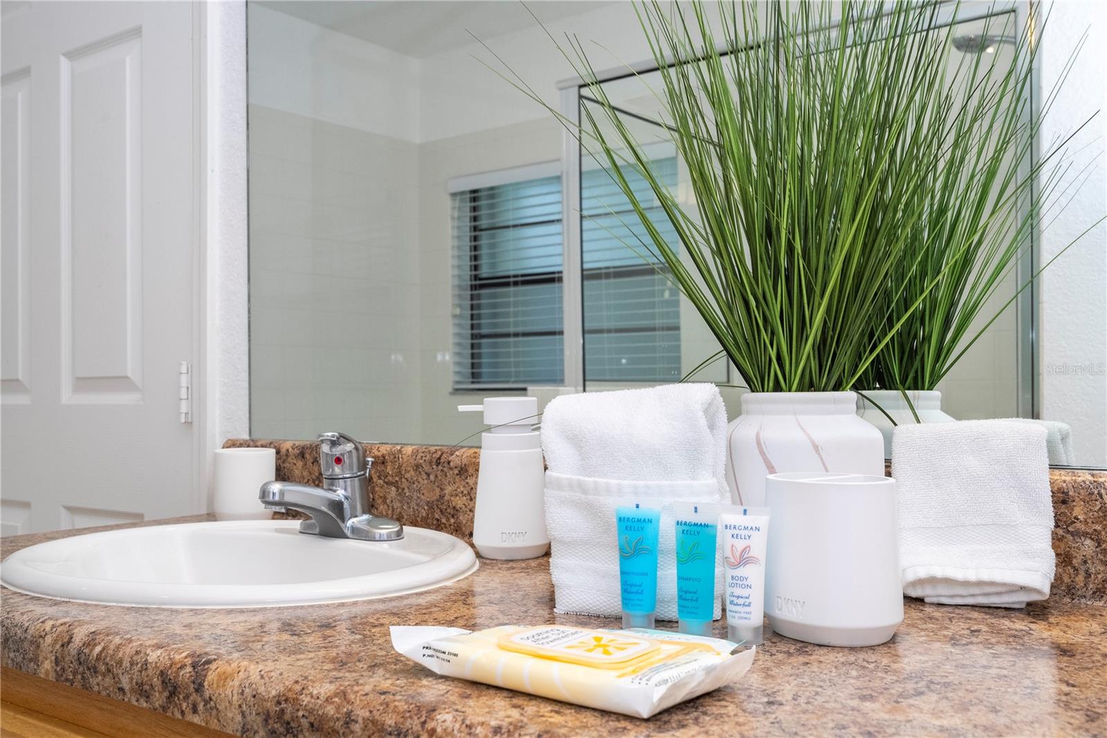 CARIBE COVE CONDO PH 4 - Residential