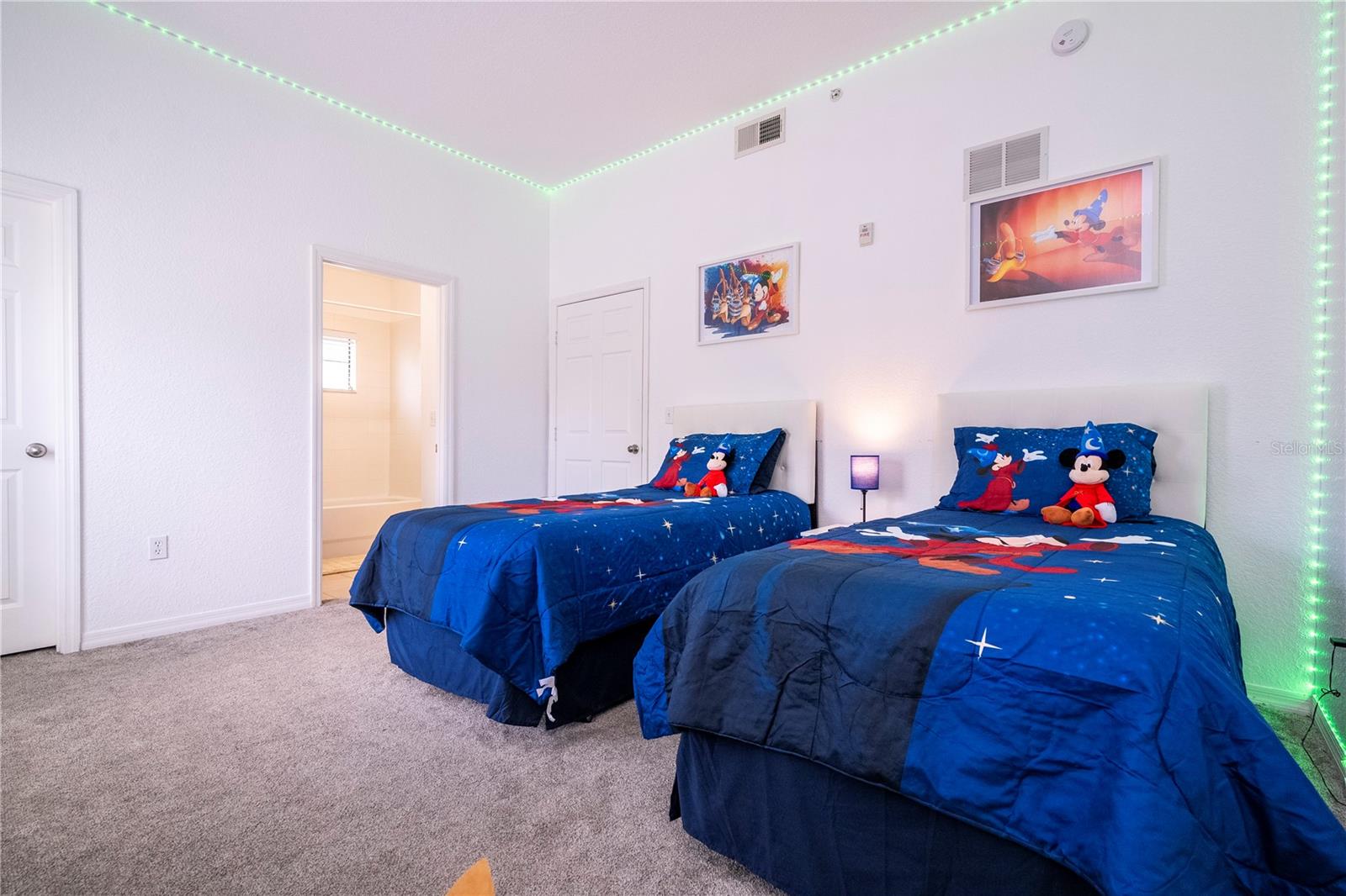 CARIBE COVE CONDO PH 4 - Residential