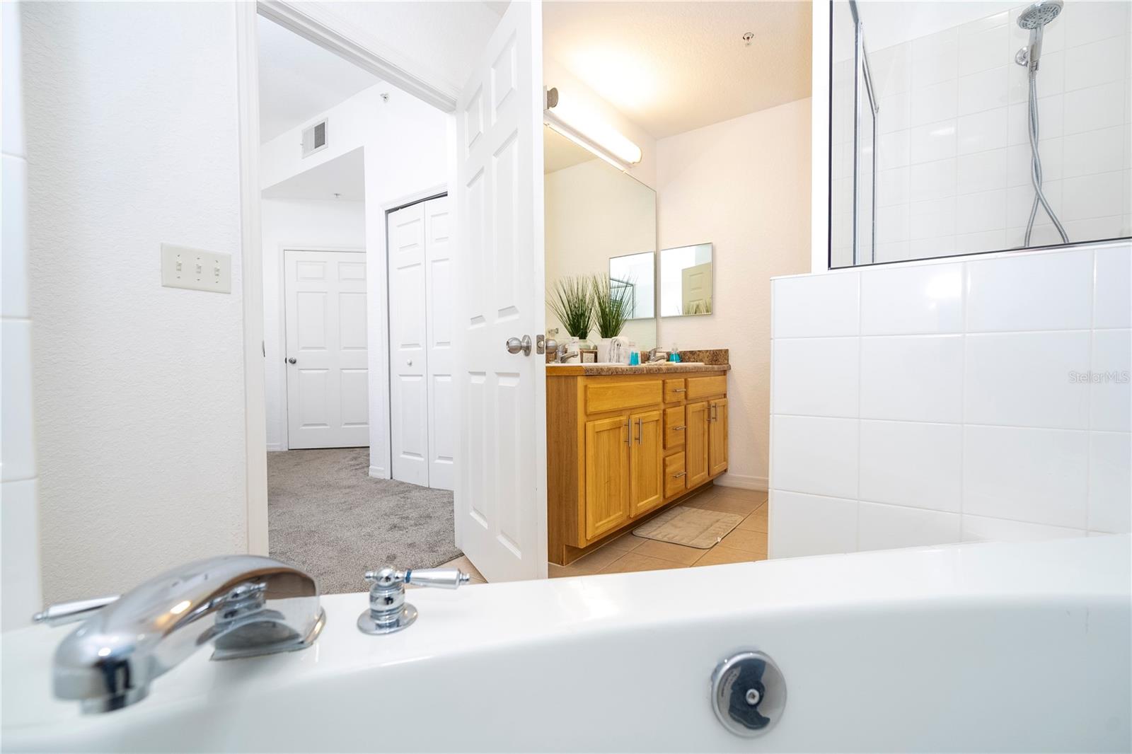 CARIBE COVE CONDO PH 4 - Residential