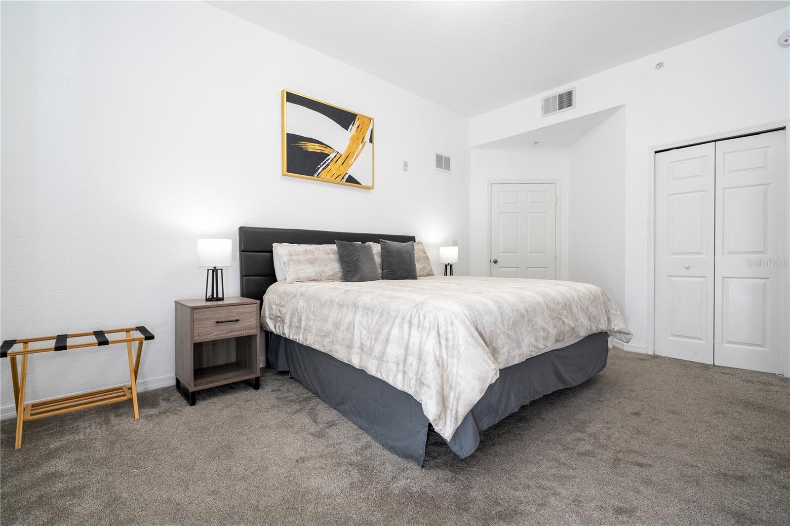 CARIBE COVE CONDO PH 4 - Residential