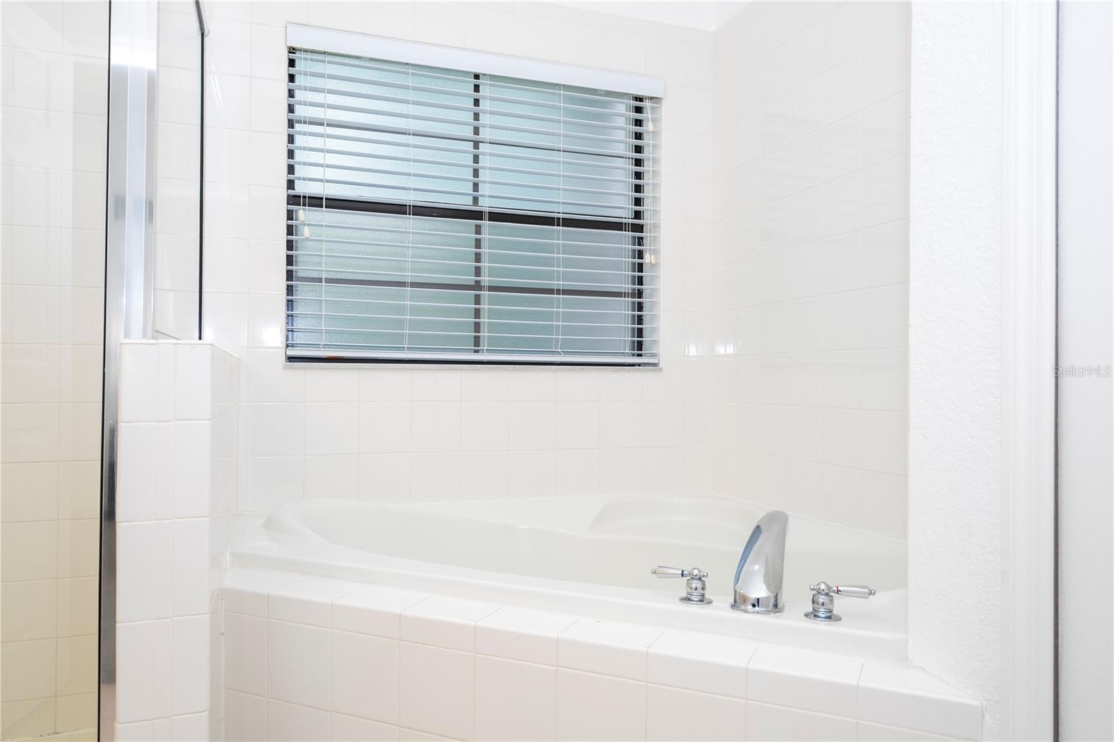 CARIBE COVE CONDO PH 4 - Residential