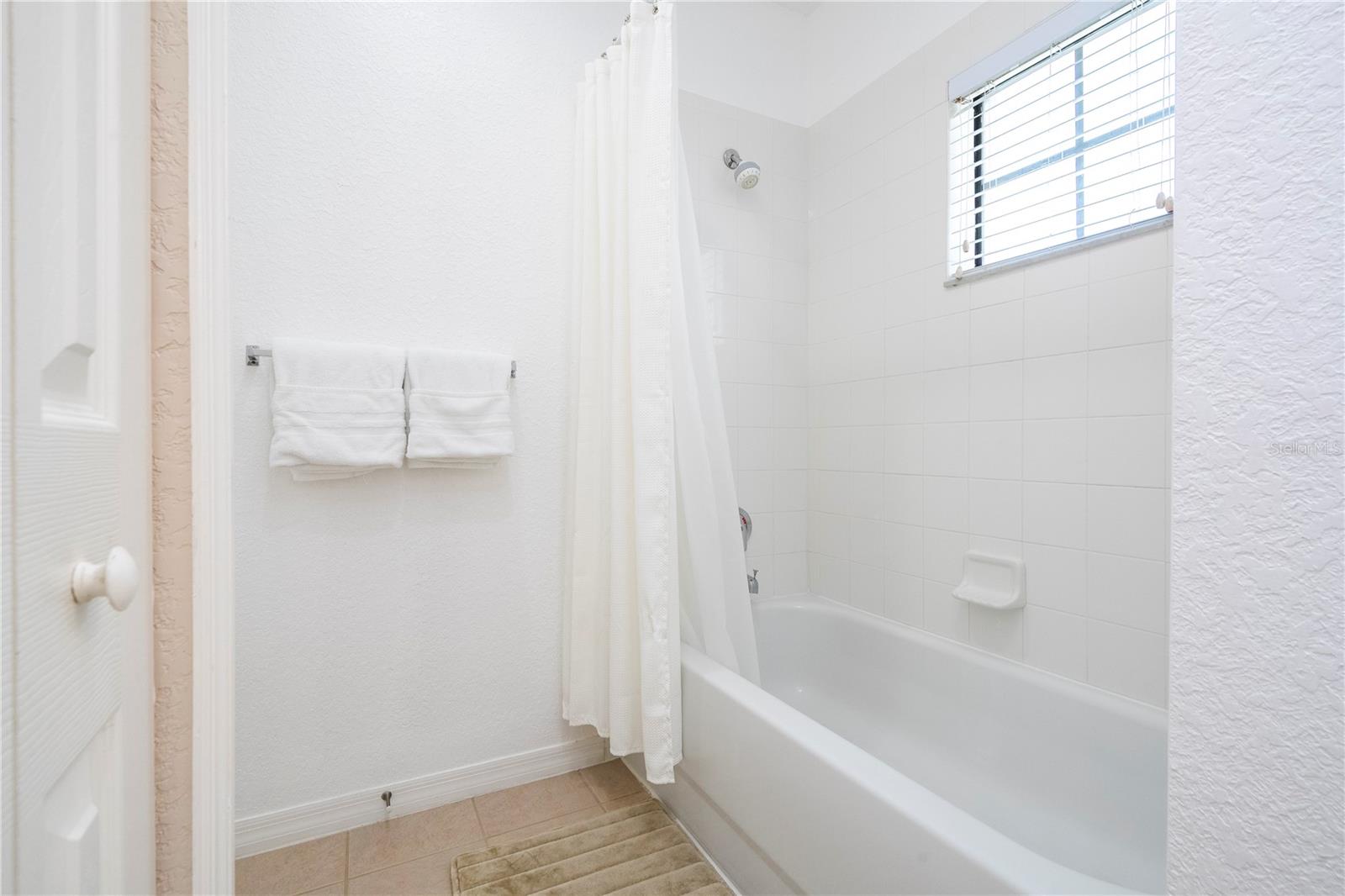 CARIBE COVE CONDO PH 4 - Residential