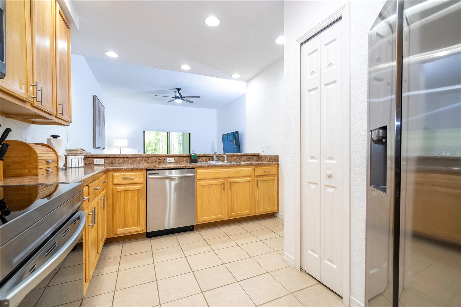 CARIBE COVE CONDO PH 4 - Residential