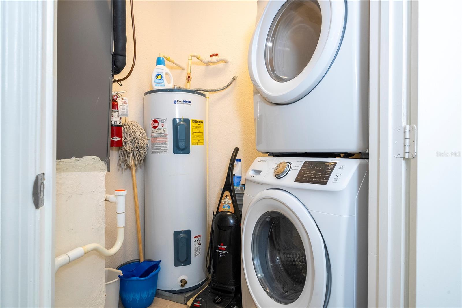 CARIBE COVE CONDO PH 4 - Residential