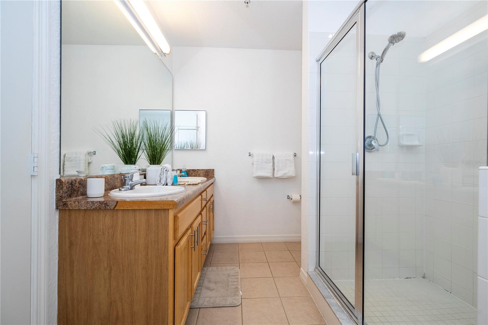 CARIBE COVE CONDO PH 4 - Residential