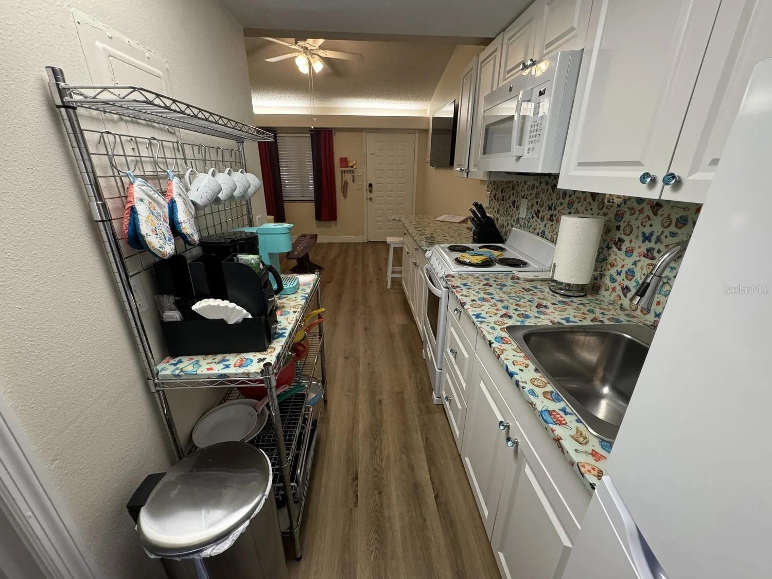 PARADISE LAKES RESORT CONDO - Residential