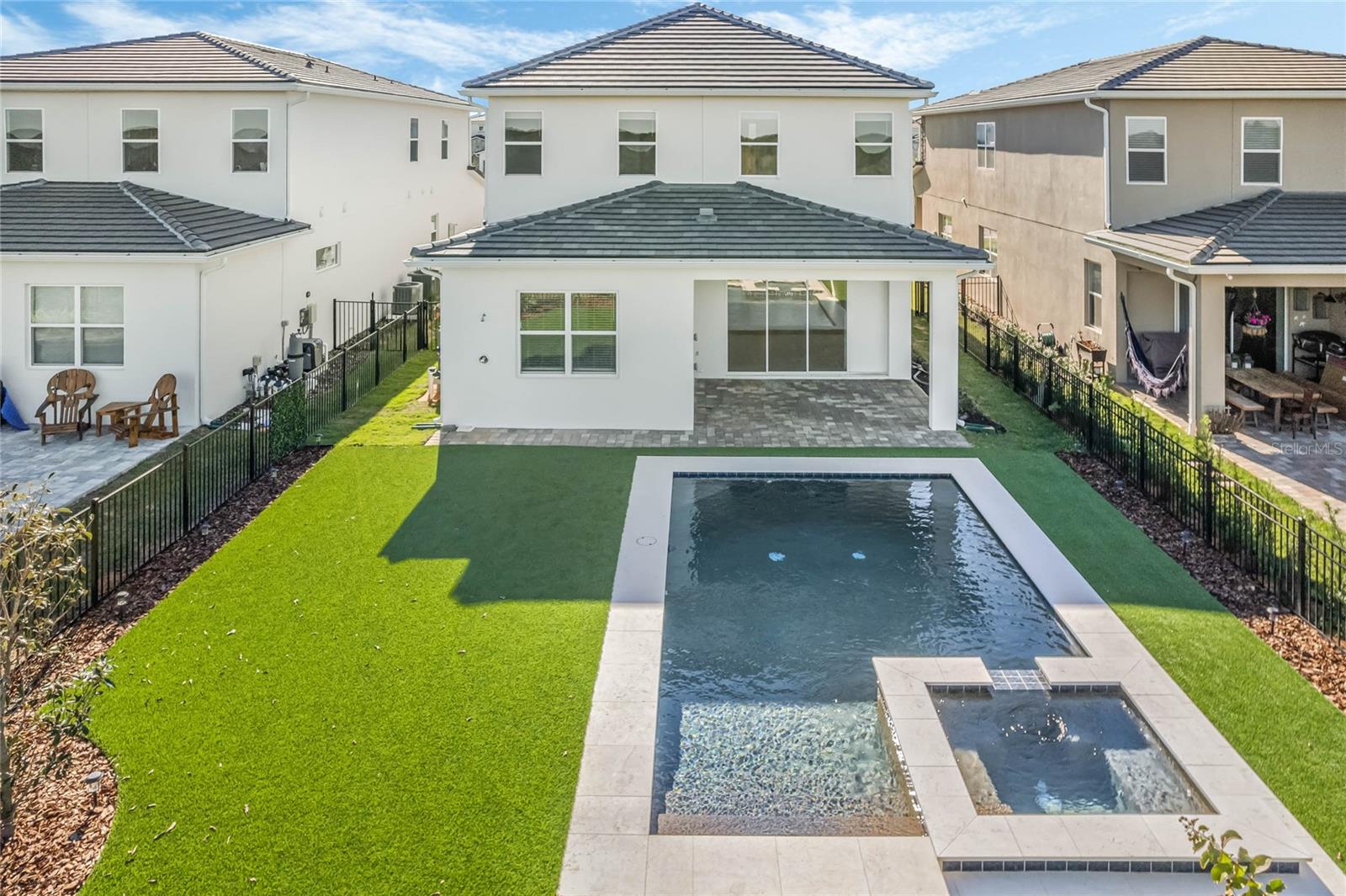 BELLA COLLINA WEST SUB - Residential Lease