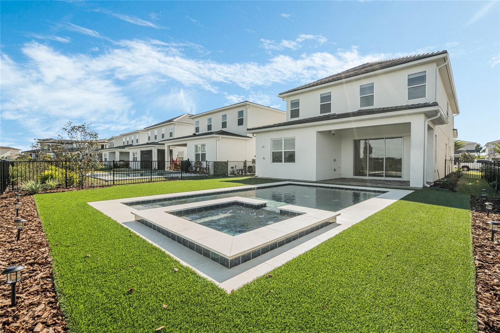 BELLA COLLINA WEST SUB - Residential Lease