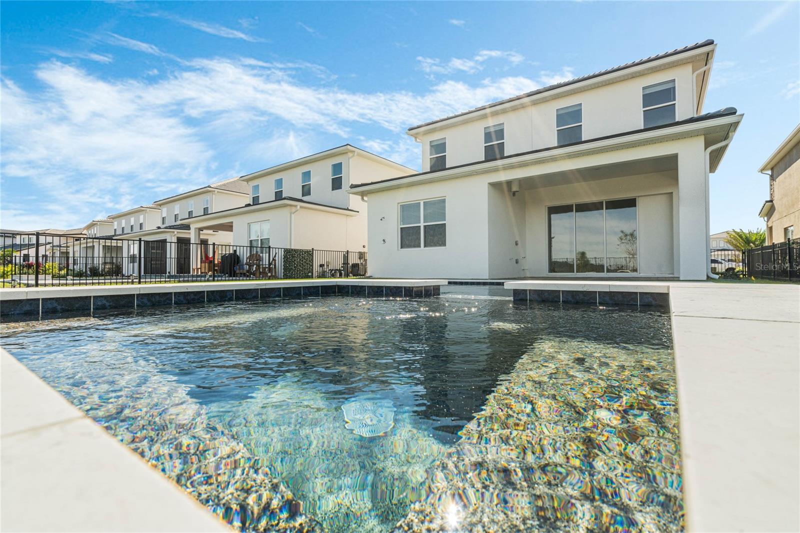 BELLA COLLINA WEST SUB - Residential Lease