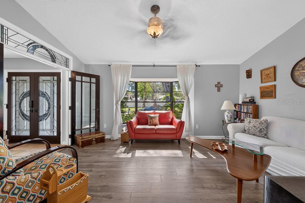 1111 KNOLLWOOD DRIVE