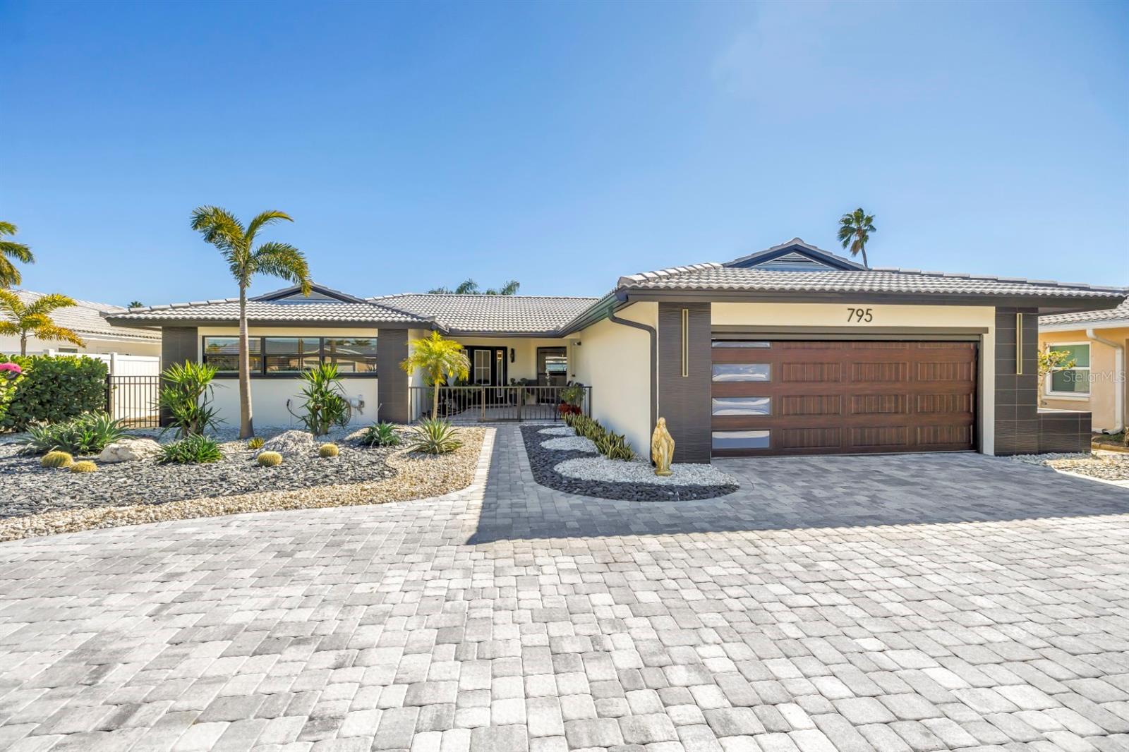 795 CAPRI BOULEVARD