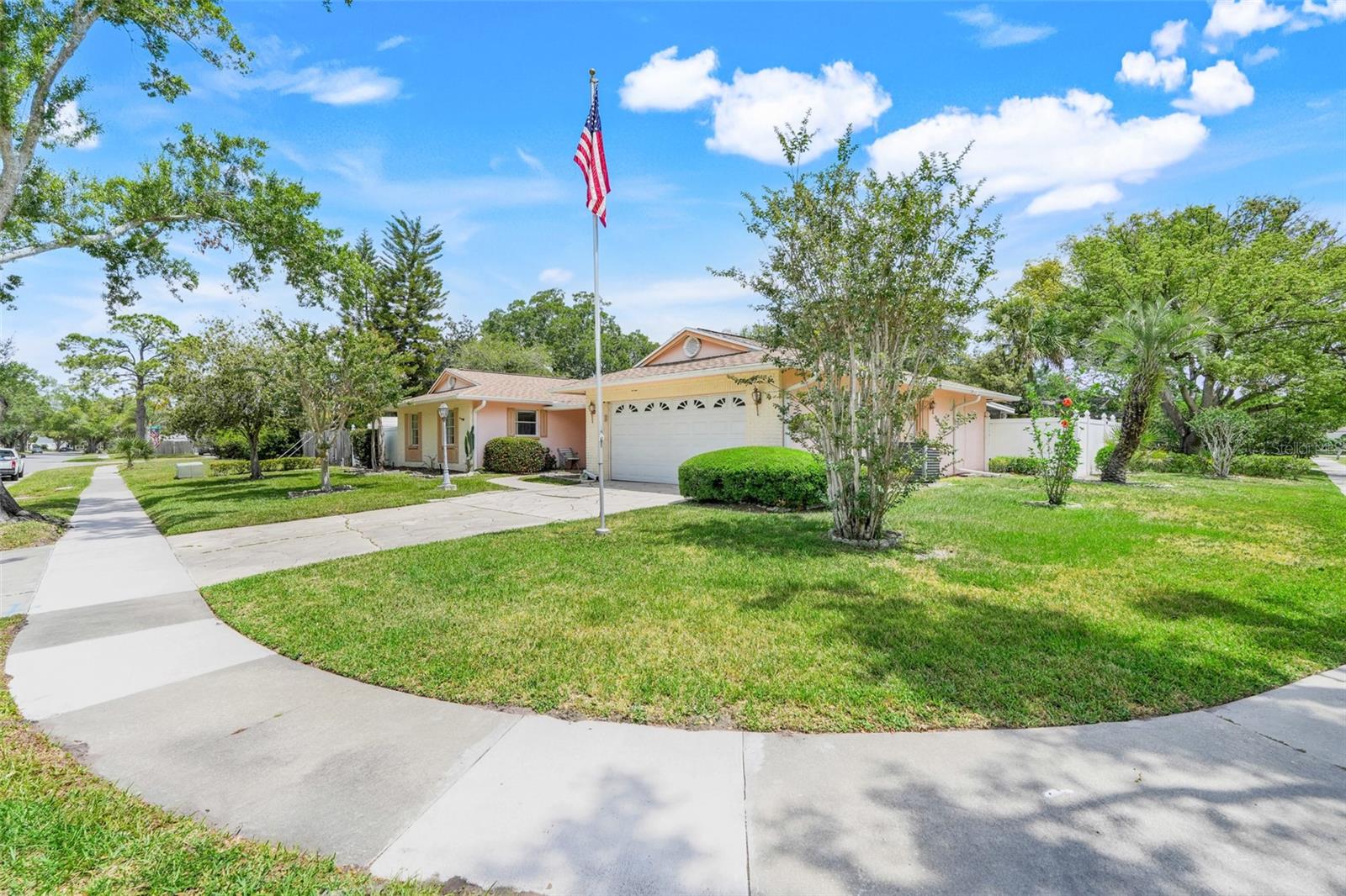 1604 NOTTINGHAM DRIVE