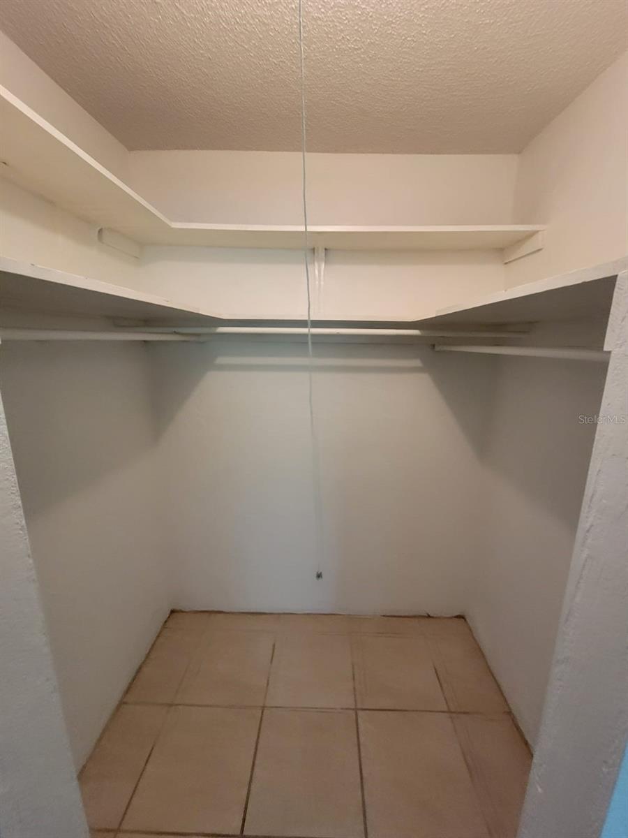MASON & CARSWELLS HOLLY HIL - Residential Lease