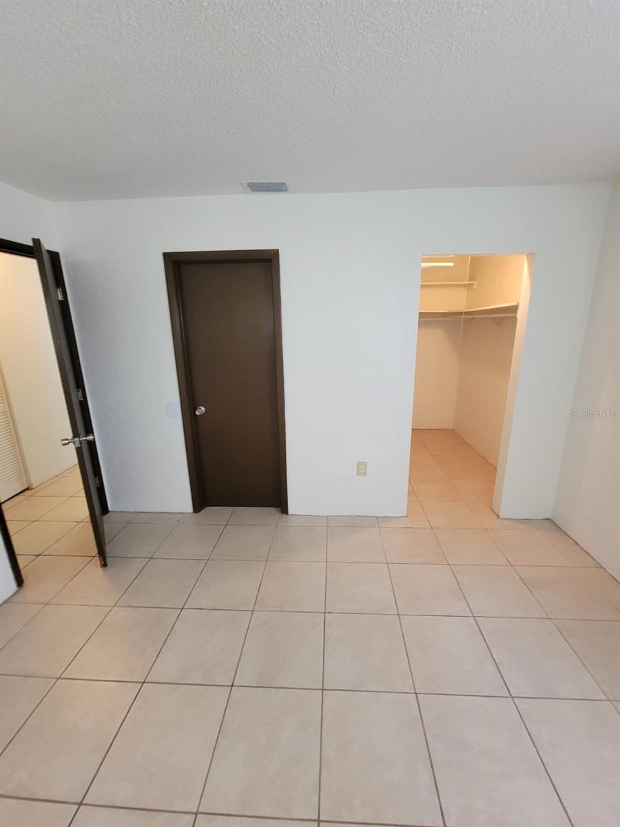 MASON & CARSWELLS HOLLY HIL - Residential Lease