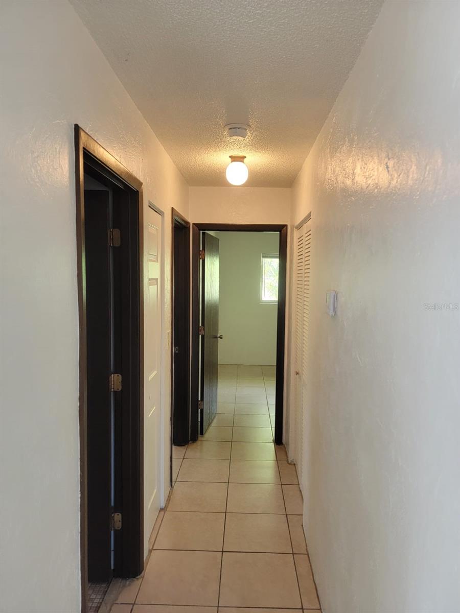 MASON & CARSWELLS HOLLY HIL - Residential Lease