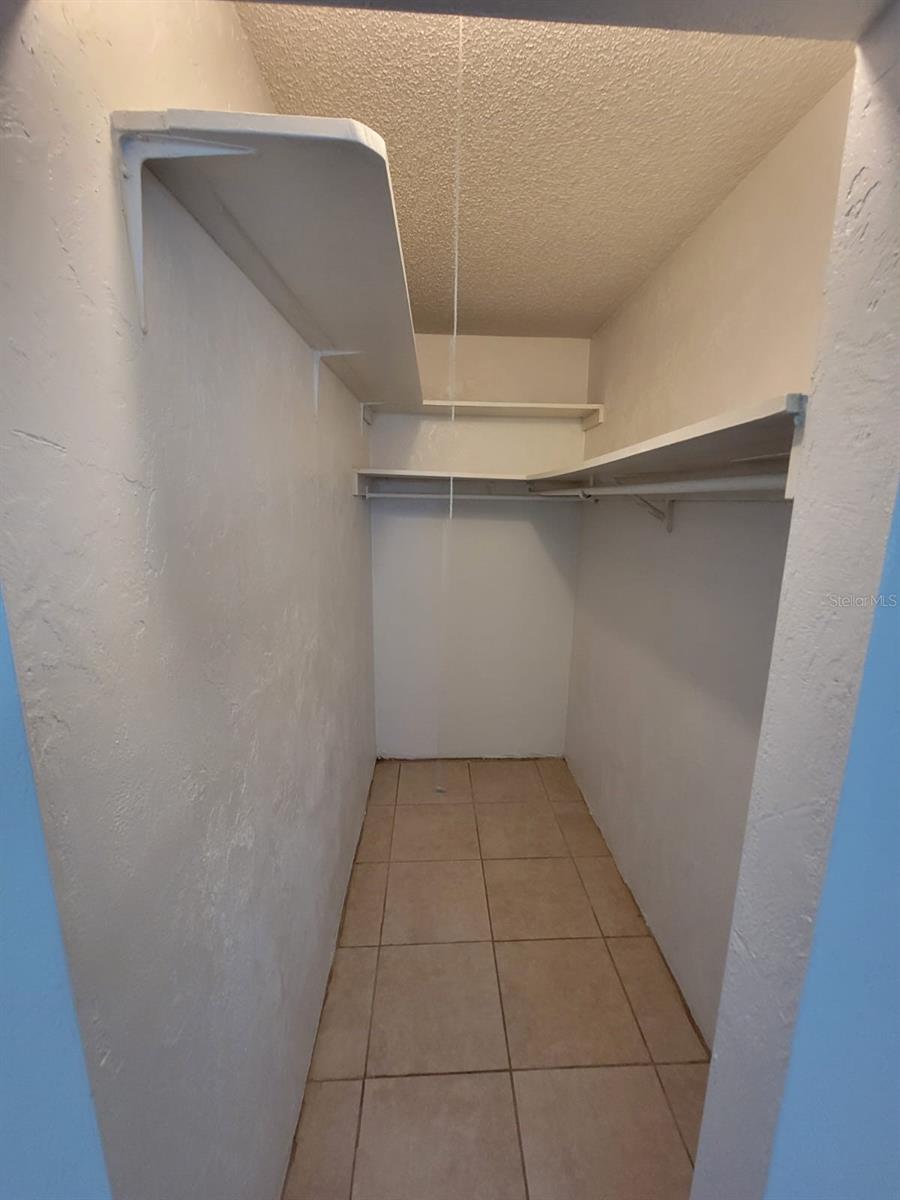 MASON & CARSWELLS HOLLY HIL - Residential Lease
