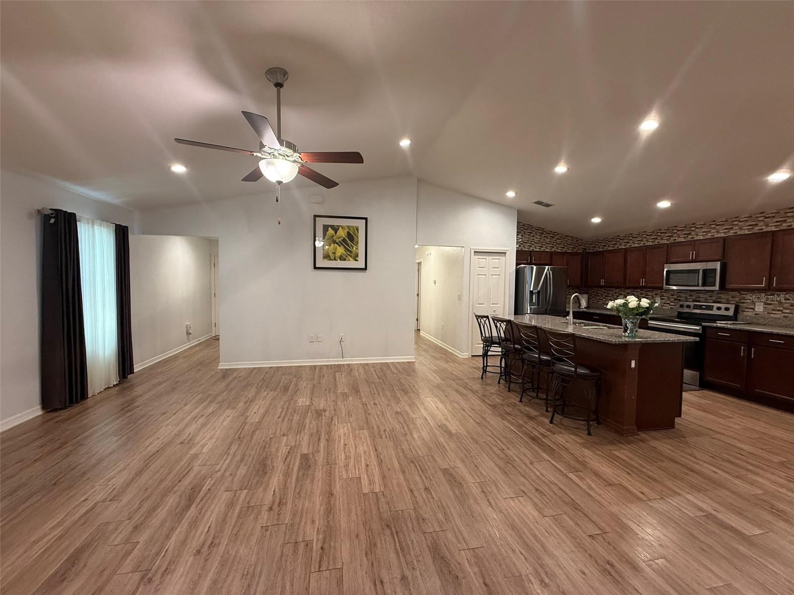 HIGHLAND MDWS 4B - Residential Lease