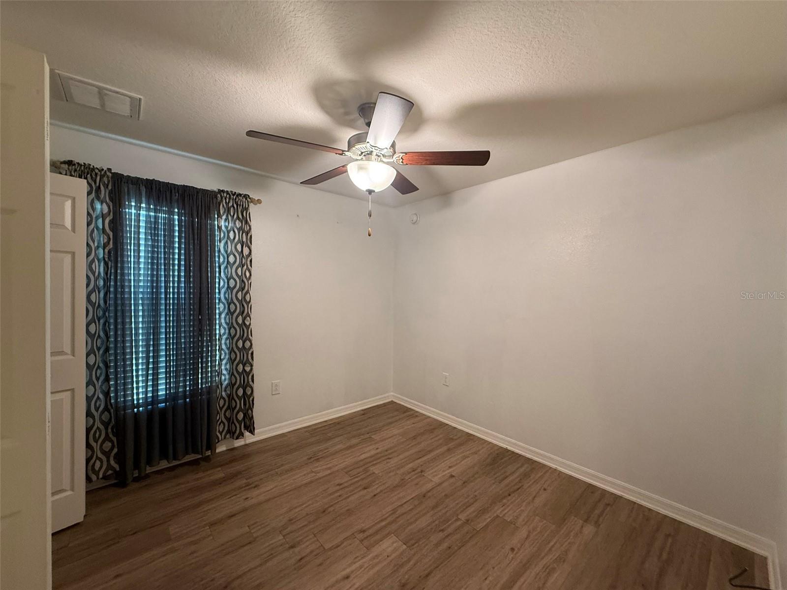 HIGHLAND MDWS 4B - Residential Lease