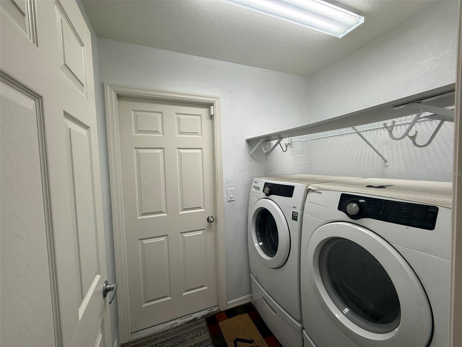 HIGHLAND MDWS 4B - Residential Lease