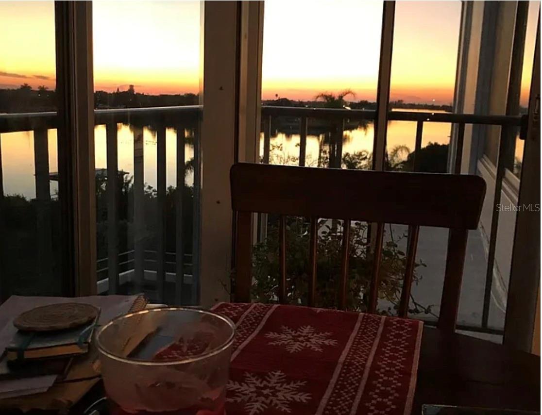 50 HARBOR VIEW LN 23