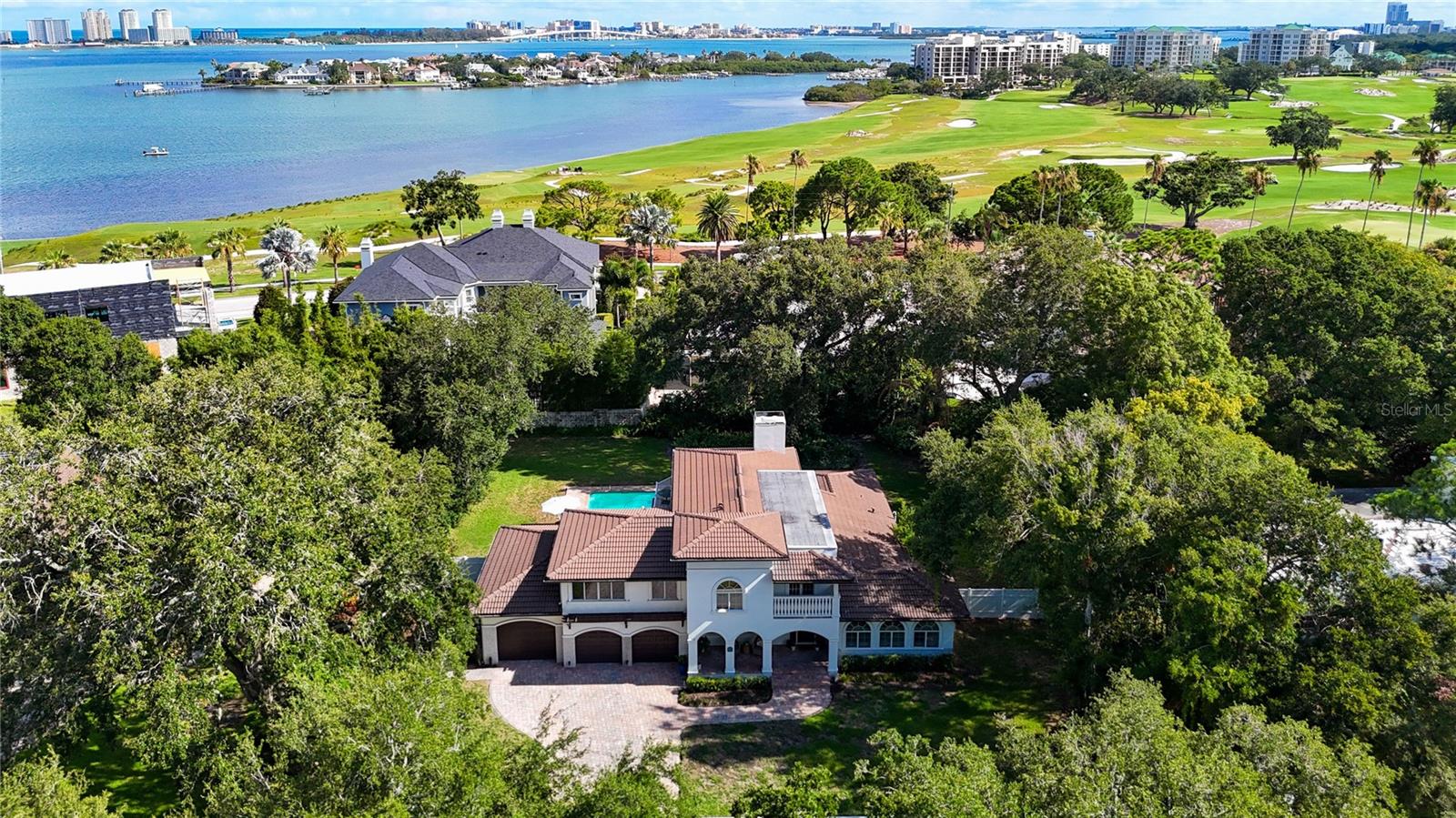 BELLEAIR ESTATES - Residential