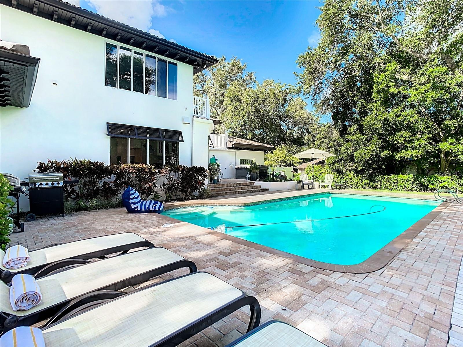 BELLEAIR ESTATES - Residential