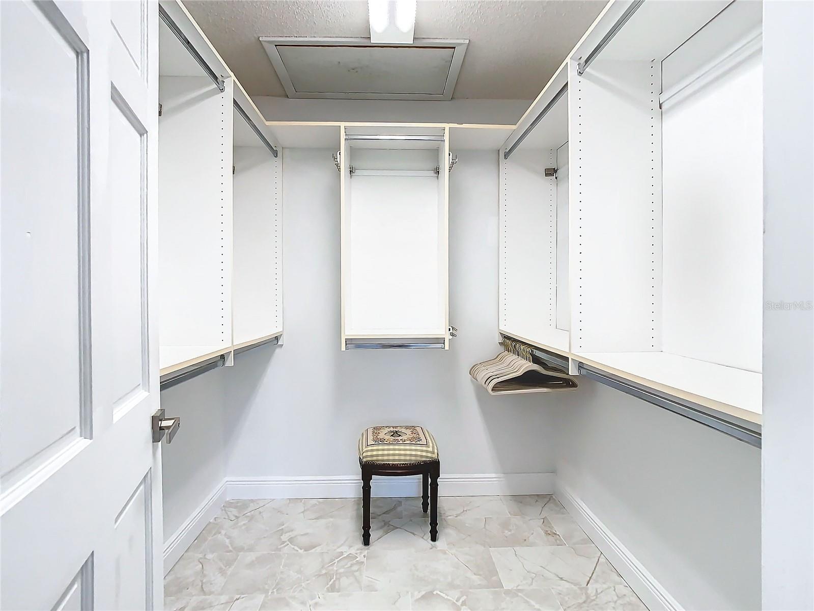 BELLEAIR ESTATES - Residential