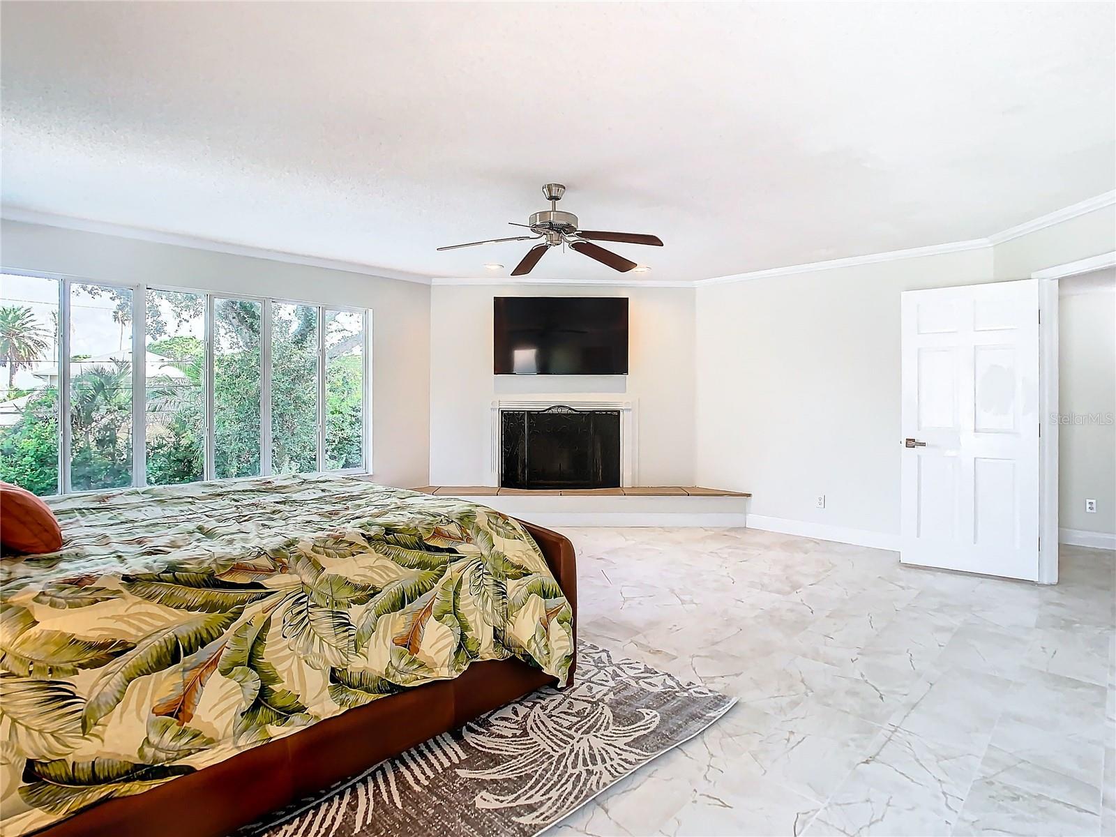 BELLEAIR ESTATES - Residential