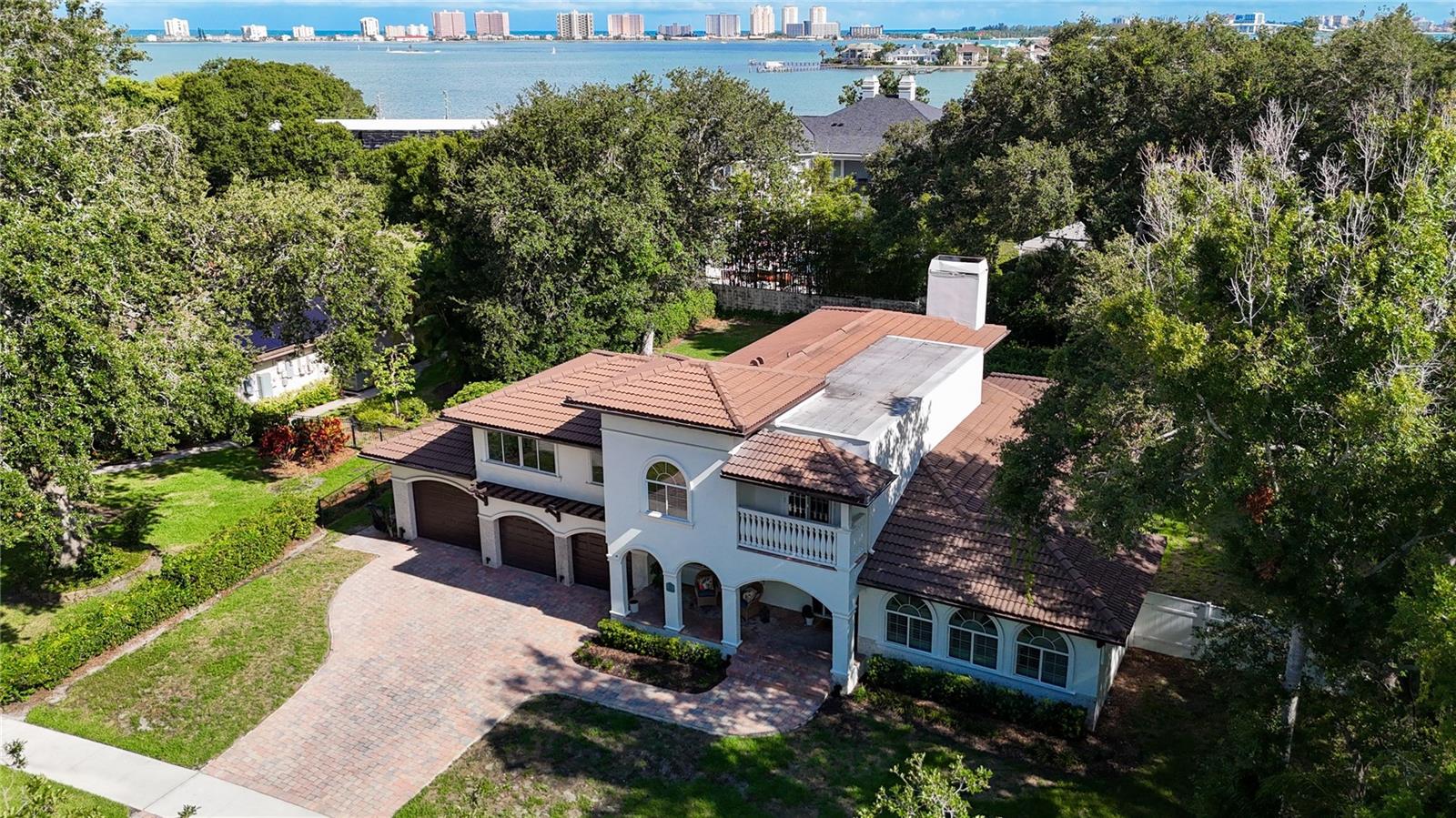 BELLEAIR ESTATES - Residential
