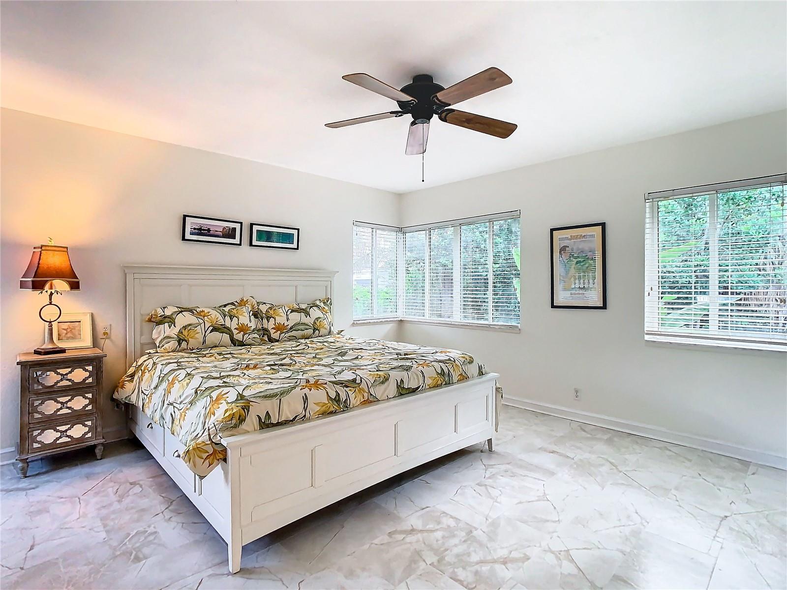 BELLEAIR ESTATES - Residential