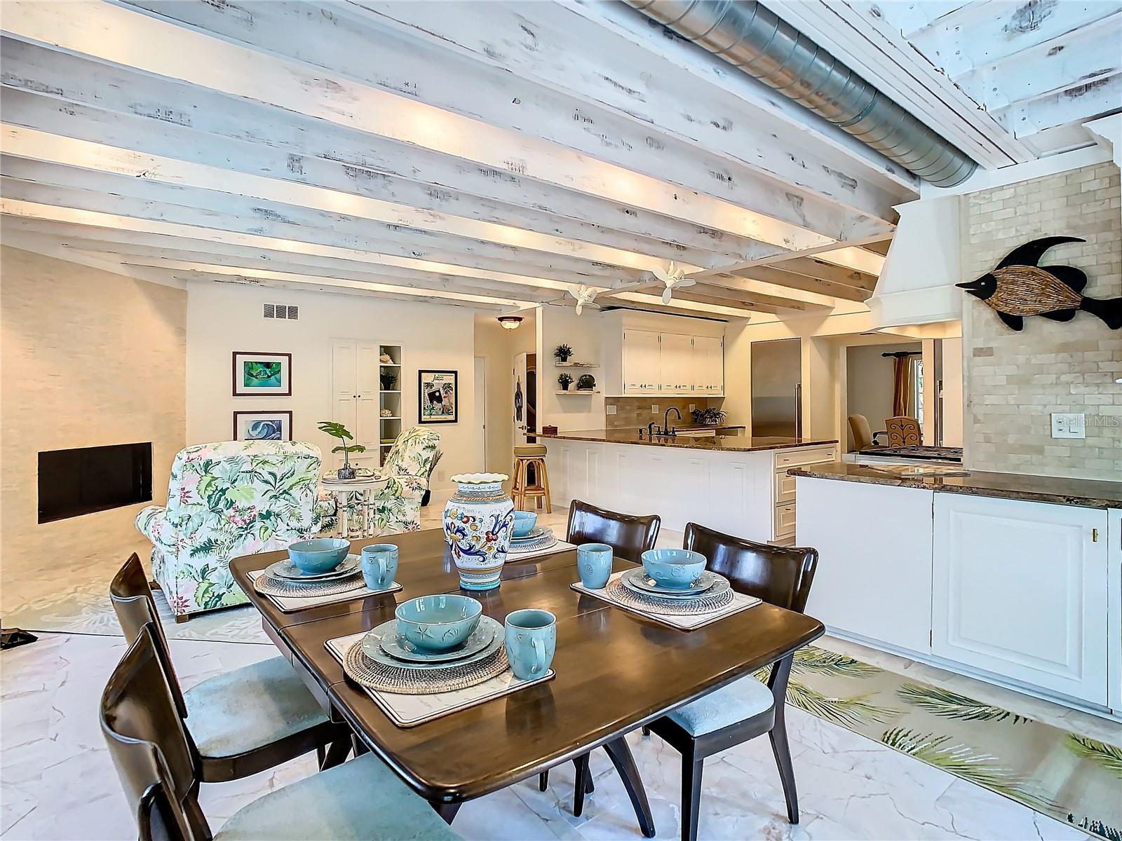BELLEAIR ESTATES - Residential
