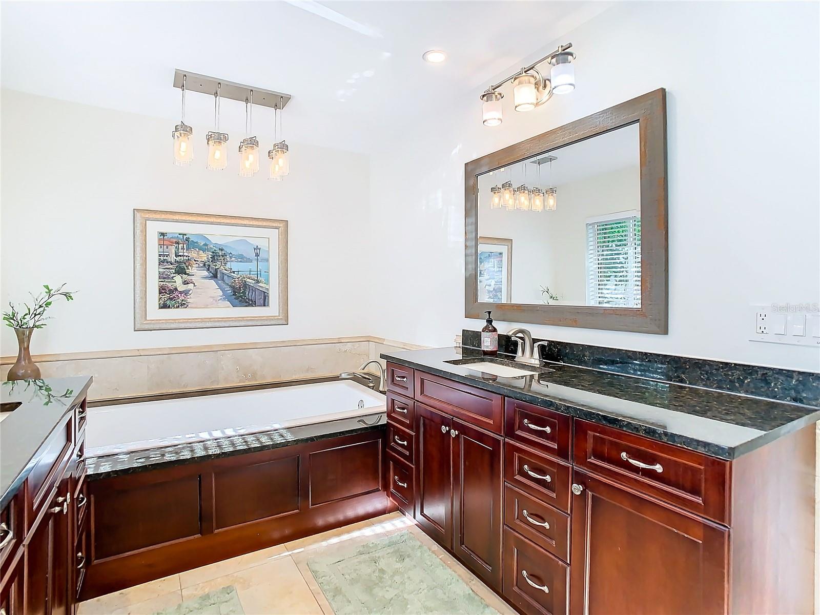 BELLEAIR ESTATES - Residential