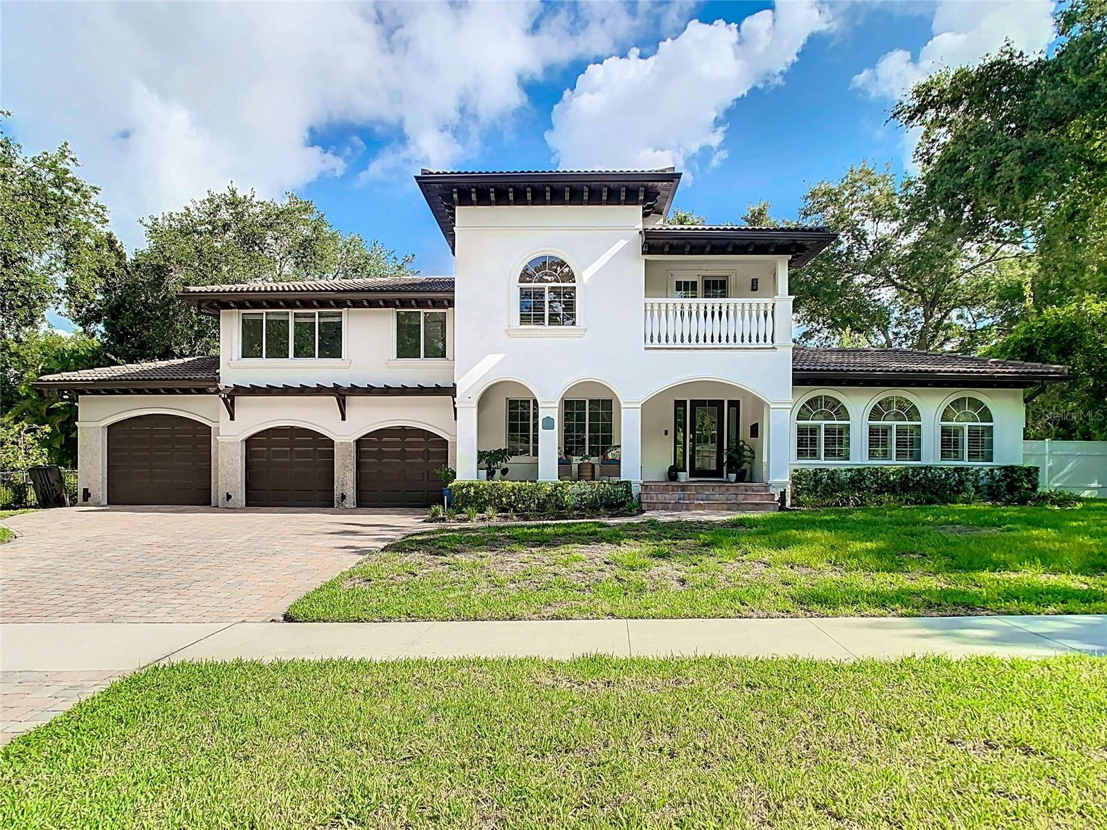 BELLEAIR ESTATES - Residential