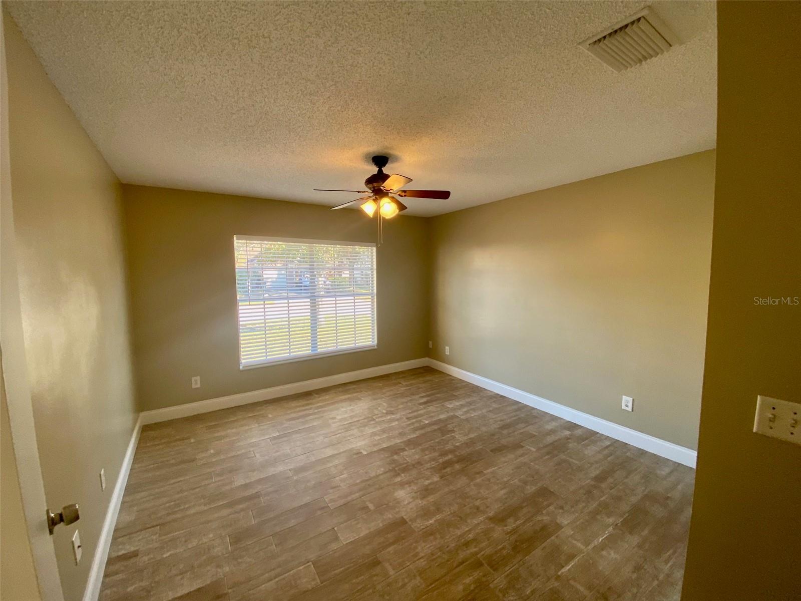 VOTAW VILLAGE PH 01 - Residential Lease