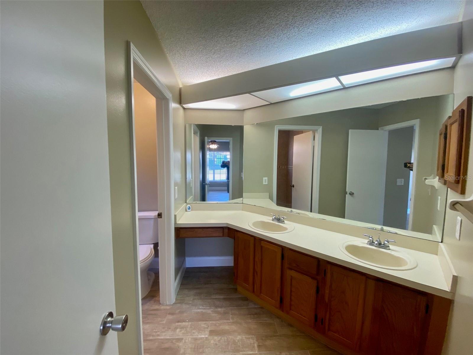 VOTAW VILLAGE PH 01 - Residential Lease