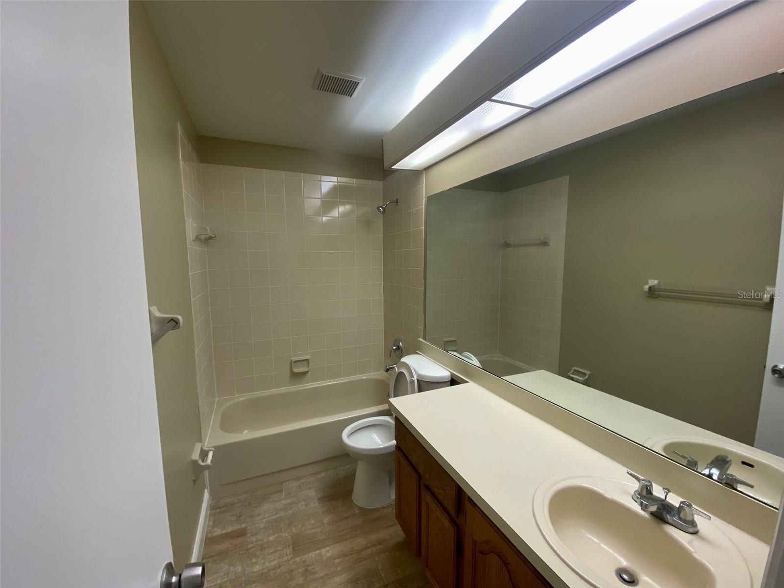 VOTAW VILLAGE PH 01 - Residential Lease