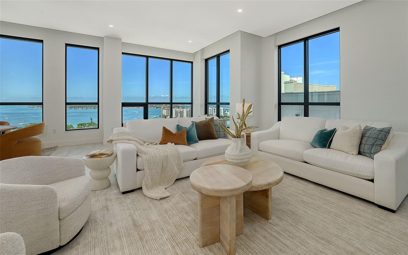 DEMARCAY - Residential